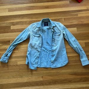 American Eagle Jean Button up